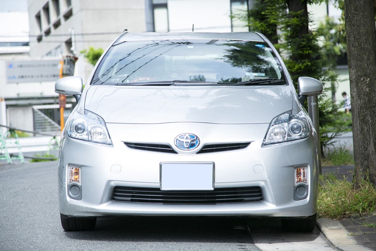 Kens Osaka Taxi standard sedan taxi prius image