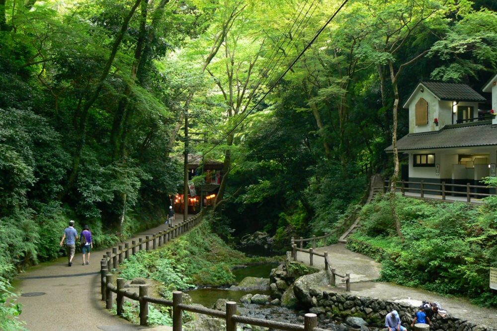 Scenic hiking trail leading to Minoh Waterfall in Osaka