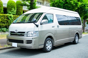 9 Seater Jumbo Taxi for Private Transfer